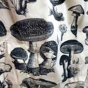 WILD MAGIC MUSHROOM APRON 🍄